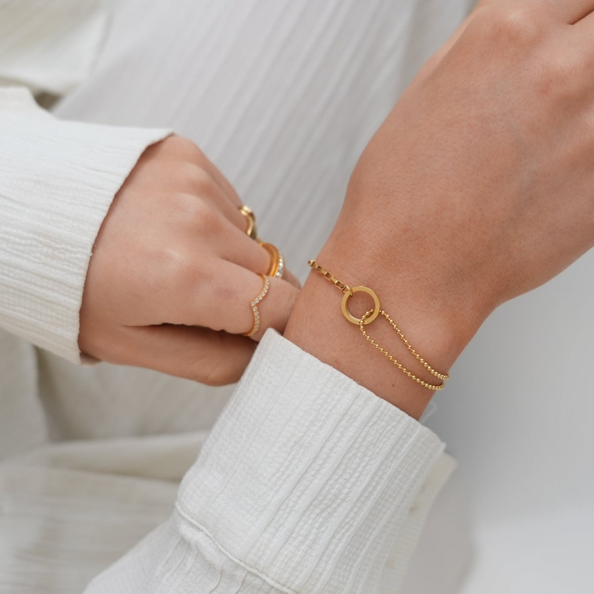 Tennis Box Pendant Bracelet - Gold